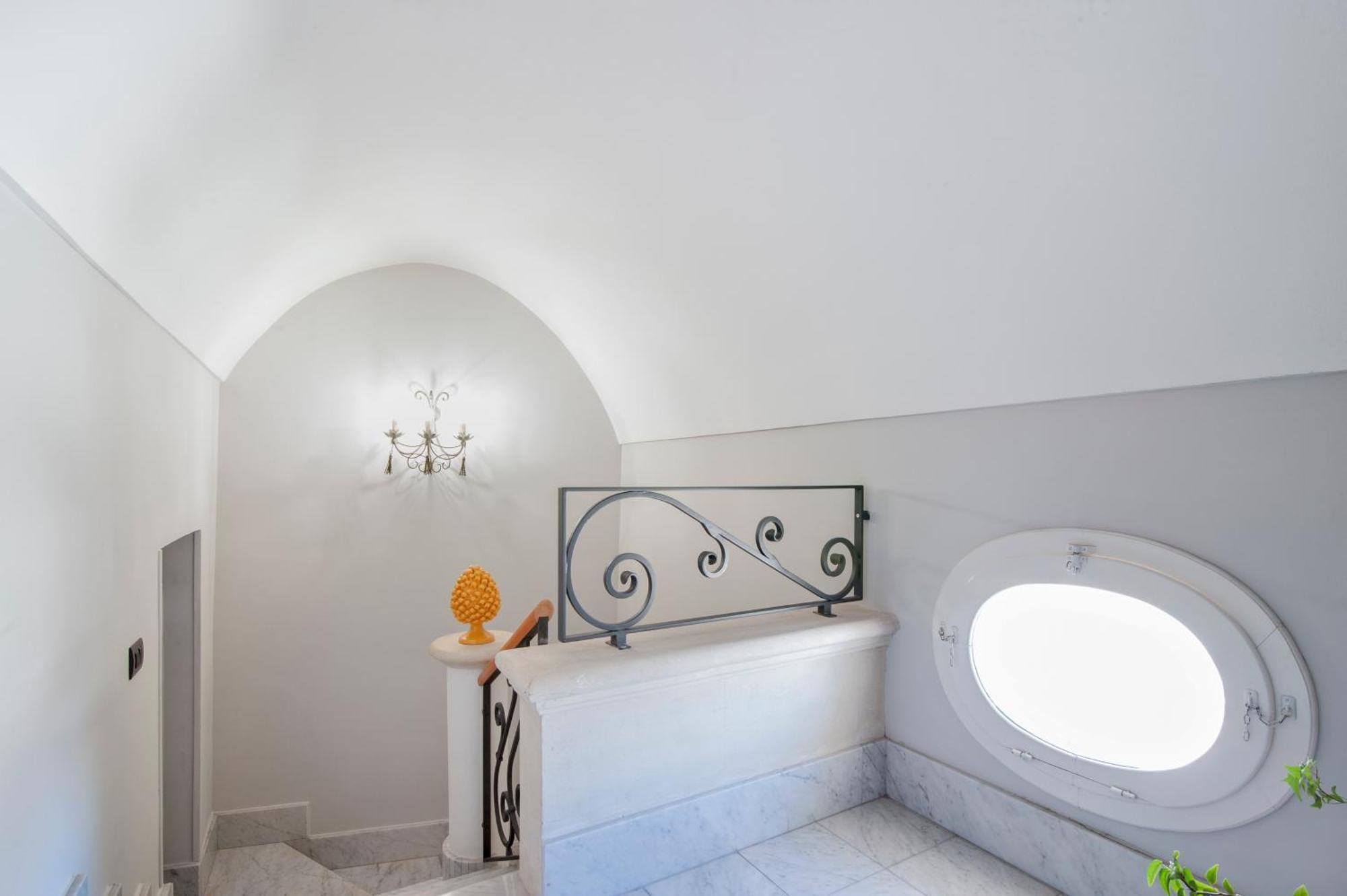 The Golden Hour, Luxury Apartment With A Panoramic View Лечче Екстер'єр фото